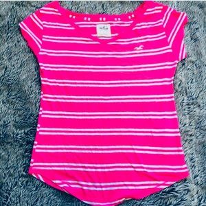 Hollister pink white striped curved hem v neck tee size small